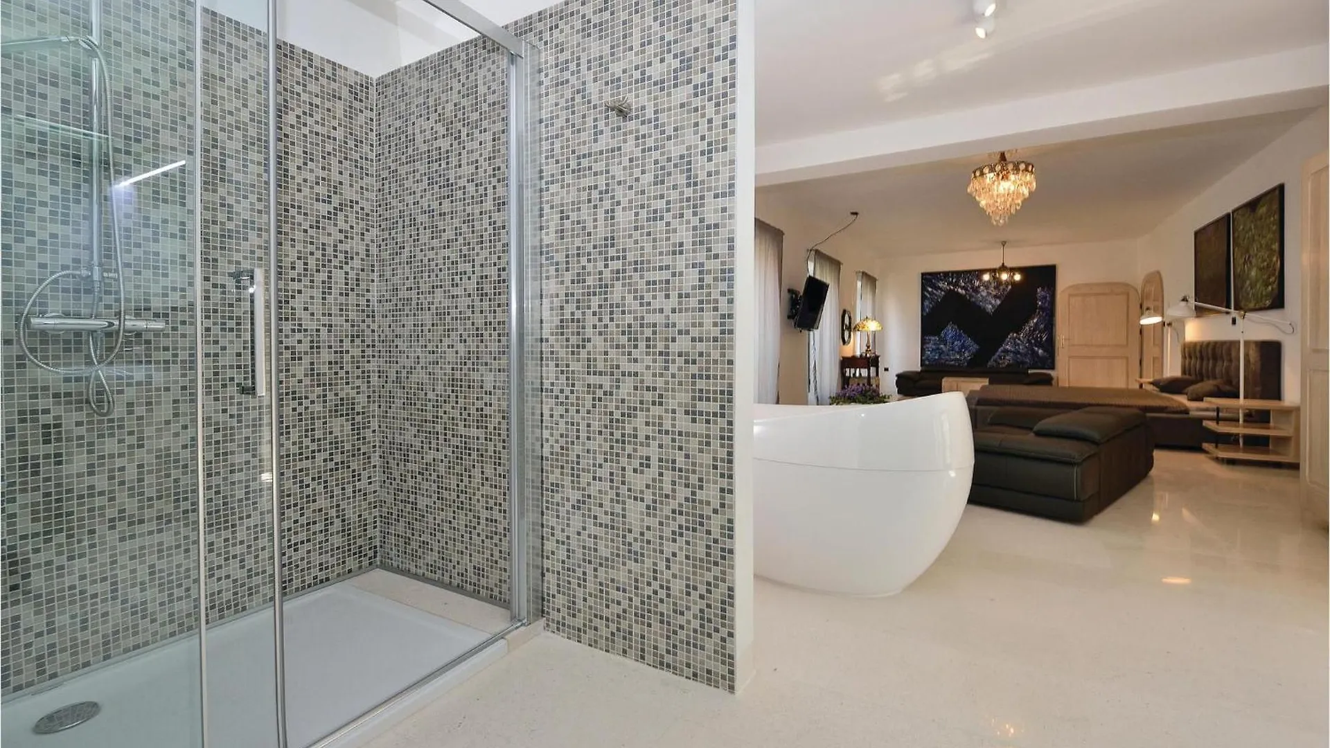 別荘 Beautiful Home In Tkon With Outdoor Swimming Pool