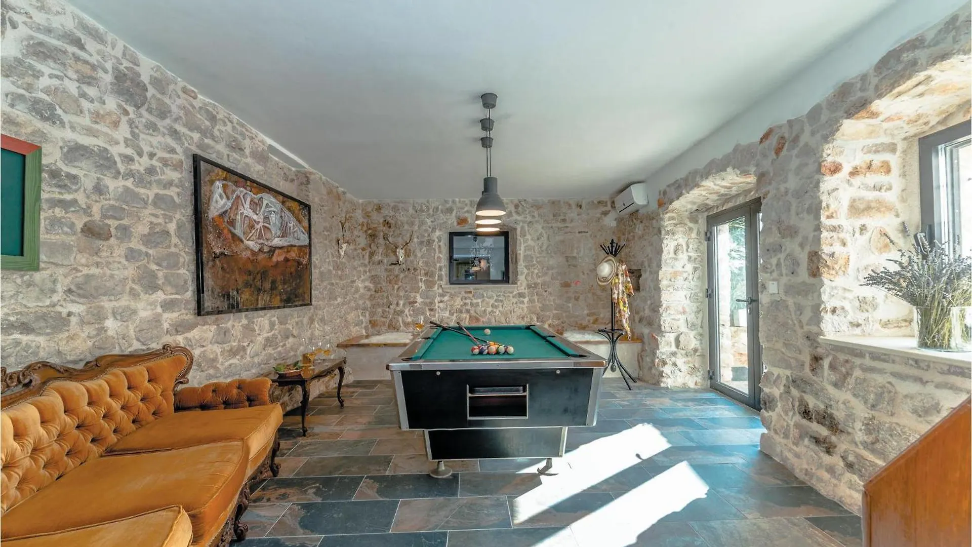 別荘 Beautiful Home In Tkon With Outdoor Swimming Pool